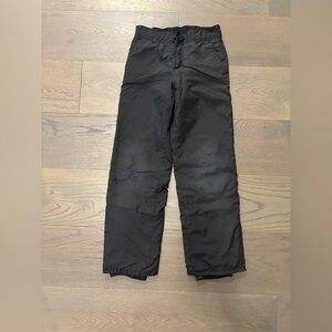 Gap boys or girls black snowpants sz 8 good condition.
